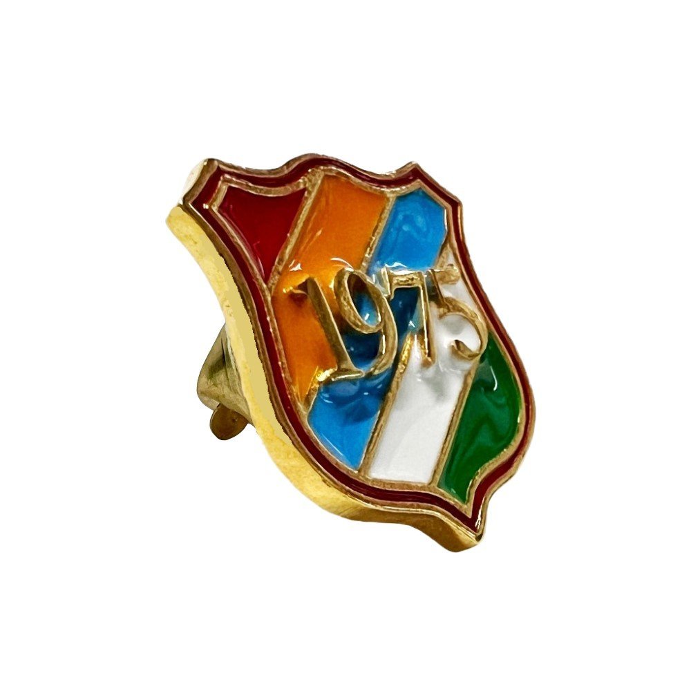 S1124-5.jpg The Mayo Batch Lapel Pin - 1975 - Image 1